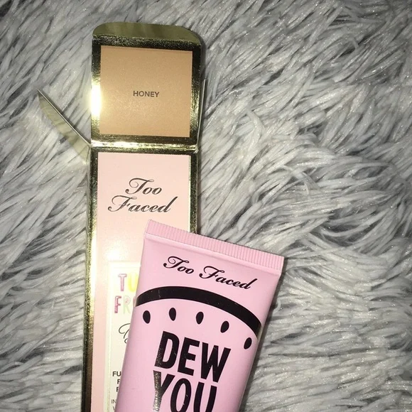 Too Faced Dew You Foundation -honey - Picture 5 of 5